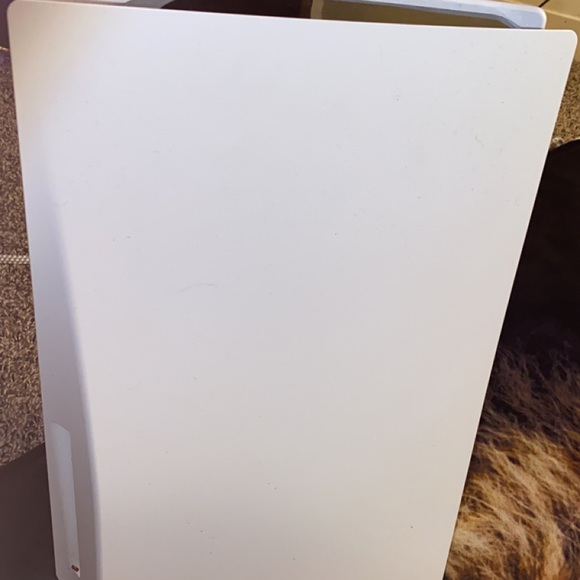 Playstation 5 , barely play it , for cheap , multiple items included - Picture 3 of 12